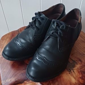 Black Lace-up Heeled Oxford Pikolinos